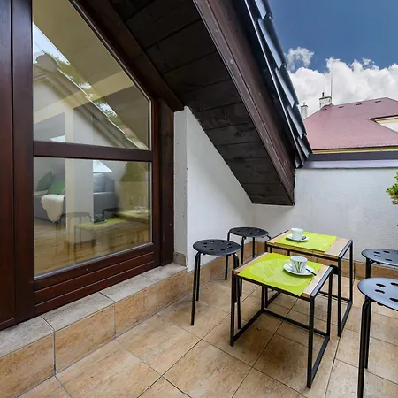 Reina Appartement *